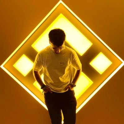 $PEPE Hodler | building @stockbubbles_ | Co-Founder @cryptowaley | Crypto Lawyer | Relative Strength Trader | *NFA*
