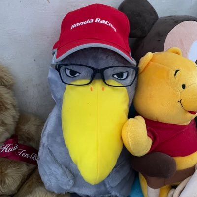 某航空会社勤務30年。現在主夫兼投資家としてサイドFIRE。趣味/経済動向ウオッチ/映画鑑賞/読書/釣り/筋トレ/お散歩/ドライブ温泉旅行/スコッチウイスキーを飲む事🥃 特技/武道(柔道、弓道、空手道)