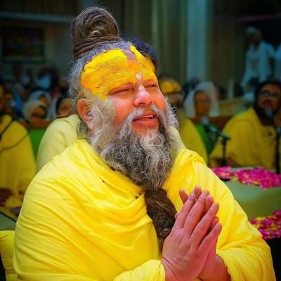 RajVeer639472's profile picture. लक्ष्य यदि सर्वोपरि है तो फिर,
आलोचना, धोखा और धक्के मायने नहीं रखते...💯