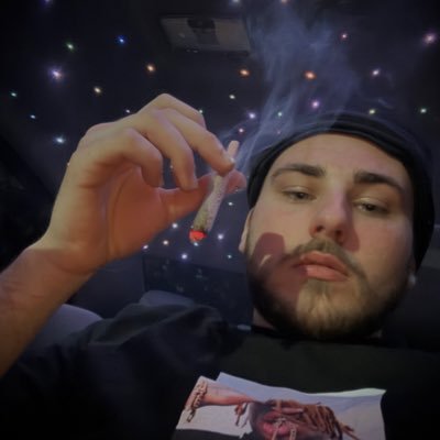 (18+) 🎙️ Cannabis Content Creator 🎬 Photographer 📸 let’s get blitzed 😮💨 🍃 EMAIL : ktwofficialnetwork@gmail.com