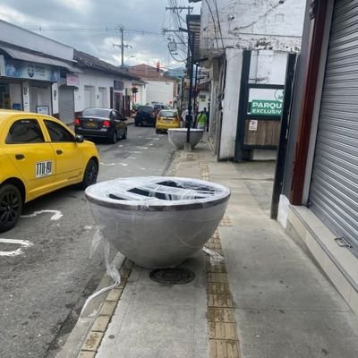 Arquitecto, Cada día es un oportunidad para ser feliz, a pesar de la adversidades, la esperanza es mi motor y vivir cada instante la razón de ser