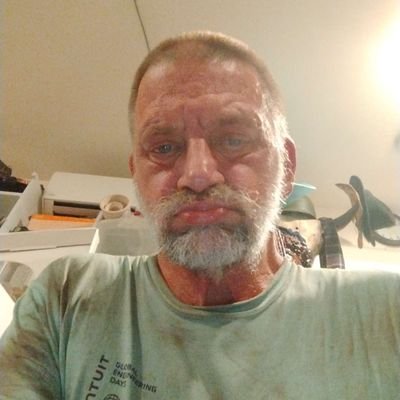 drophat108's profile picture. Horny older guy