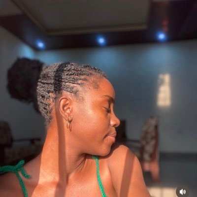 unbothered | surviving | episodes of a passionate broke girl | budding data scientist | student @altschoolafrica | student @datacamp
