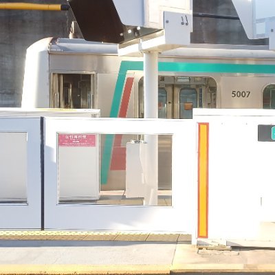 TOQ5050Tobu9000's profile picture. 私は鉄道が好きです

東急5000系も好き

東方好きかも

ウマ娘好きかも

I like railways

I also like the Tokyu 5000 series

Maybe Touhou too

Maybe Uma Musume too