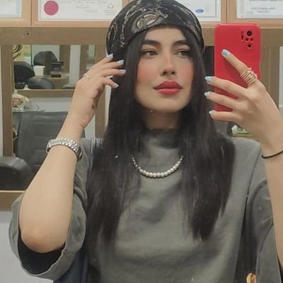 |اینجا حرفا رو به خودتون نگیرین. گرفتینم مهم نیست.
| INFJ ||🩸