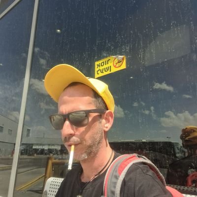 Ita053's profile picture. they live, we sleep.