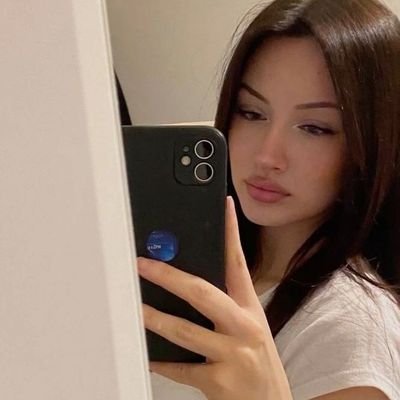 eladegirmenci07's profile picture. Arkadaşlar eski hesabım çalındı 
Yeni hesabımdır GT var 🥳