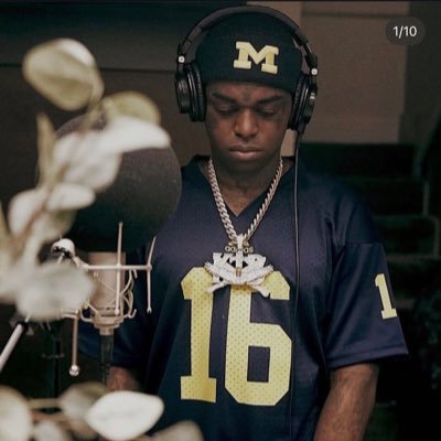 horse__boi's profile picture. 