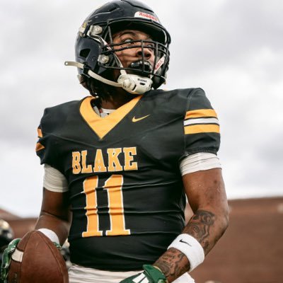 Justin Merritt | C/o 2026 | 6,0ft | 205lb | DE, LB | | @BlakeJacketsFb |email - justinmerritt150@gmail.com | #813-695-2229