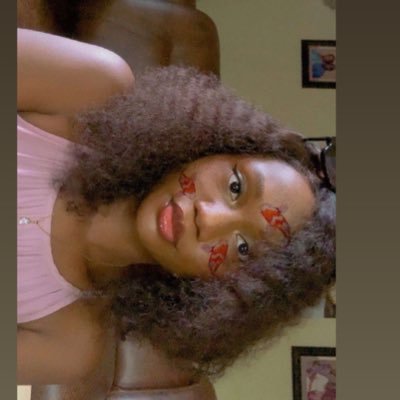 I'm Sponsored by His Word 😇 Jeremiah 29:11 | Web developer 💻 | Engineer 👷♀️ 🎓 | Wannabe gamer gurl 🎮