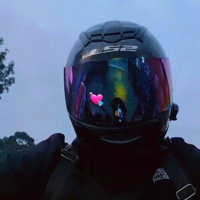 avilajohan2121's profile picture. 