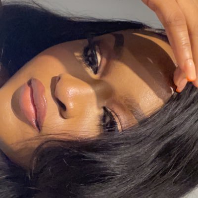 vheekthoria's profile picture. 