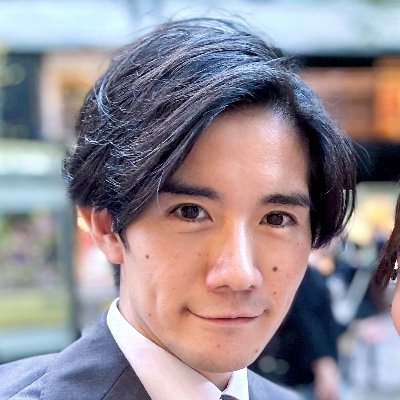 Lab head at RIKEN Center for Brain Science for glia-neuron research in health and disease.
