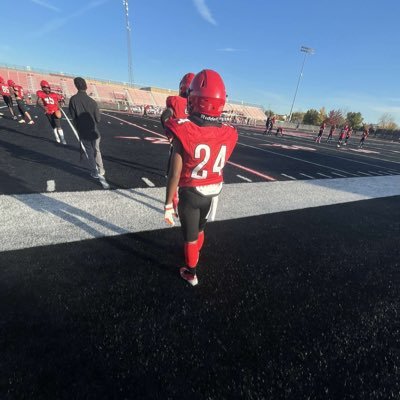 height 5,5 weight 137 | Bolingbrook High School | class of 2028 | RB Slot WR | current GPA 3.2 | 📧deontaebrewer512@gmail.com|@titcus
