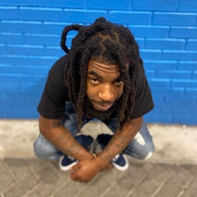 • King🤴🏾1st and foremost •King to a prince 👑 • Self Taught Artist ✍🏾 •Life Liver 🧮