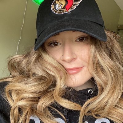 ʟɪᴠᴇ ʏᴏᴜʀ ʙᴇꜱᴛ ʟɪꜰᴇ ❀ | ʜᴏᴄᴋᴇʏ ʟᴏᴠᴇʀ 🏒 | #GoSensGo | #HockeyTwitter