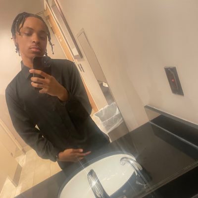 Dat67703652Dat's profile picture. #16 Just a teen sharing my life through vlogs and music Subscribe to my YT👉https://t.co/NgbBd25PdN Ig: Dat_dev15