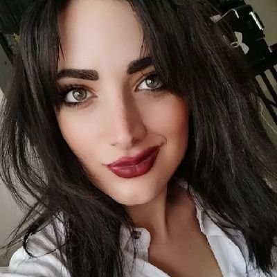 Şimdi biz hangi güneşten ilham alalım. Hem yakan hem ısıtan!?
Acziyetimizi belirten kaç şiir okuyalım! ruhu okşayan, edebiyattan.