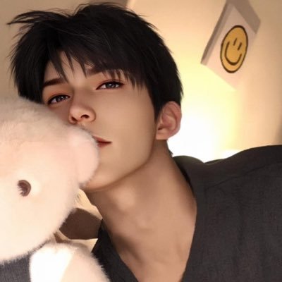 misscherrybud's profile picture. Mau yang spek Caleb, bestie😩 90s kid.