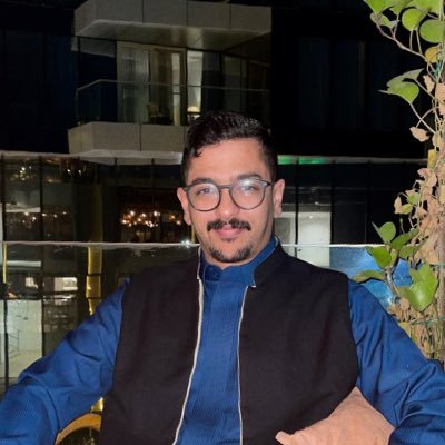 يا الله بعزمٍ قوي ووقفةٍ ما تميل