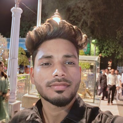 DevdashKus52852's profile picture. 