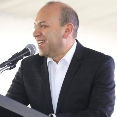 Diputado Federal y Presidente de la Comisión de Justicia de la Cámara de Diputados. Ex alcalde de V. Carranza. Ex presidente de la Mesa Directiva en San Lázaro.