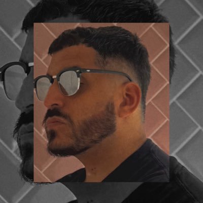 Birth year starts with a 19, father, football coach, Spurs fan and author of Secret Agent Striker - https://t.co/jB0asJiVkn