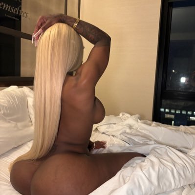 I post what I want 🥰 feet content 🦶🏾🩷 chocolate princess 💋