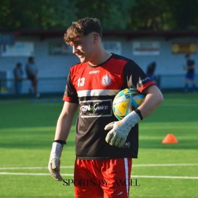 Footballer/goalkeeper for @Chaddertonfc 🔴⚪️,