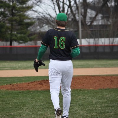 Chicago Elite 17u | University High School ‘26 | 6’2 | 200 lbs | RHP | Uncommitted IsaiahGiganti2026@gmail.com