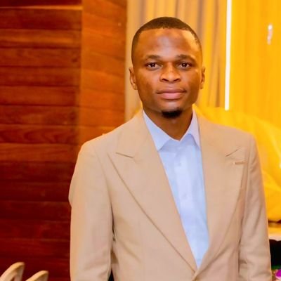 FTshiamuen78340's profile picture. Économétre.