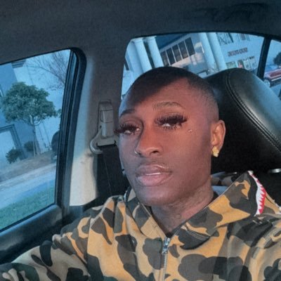 I JUST BE ON HERE TALKING SHIT 😭😭DON’T LURK JUST FOLLOW A BITCH🤷🏾♂️ ‼️