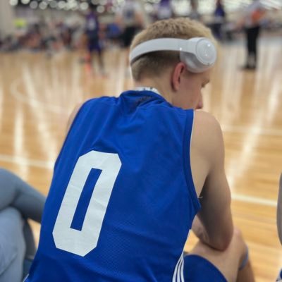 RylanSlavens_27's profile picture. 2027 🎓CG 🏀 5’11”🏀 3.9 GPA 🎓 @DCWarriorBball 🙏🏻@MidwestBBClub 📧email- rylanslavens@gmail.com