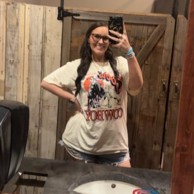 kenzielynn222's profile picture. 