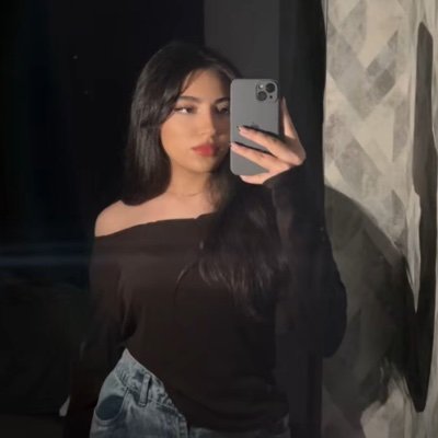 Mahoorrr__'s profile picture. گشنمه🎀