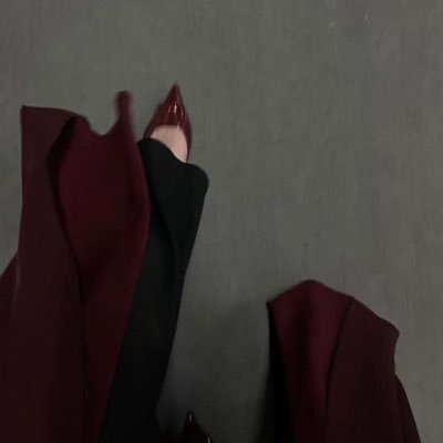 ســاقتني الدنيا على غـير مشهاي.