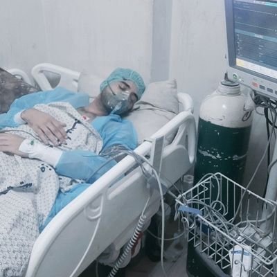 My name is Muhammad from Gaza. I am injured in my foot and I cannot move. I used to support my family because of my father’s injury. Now my family has no intere