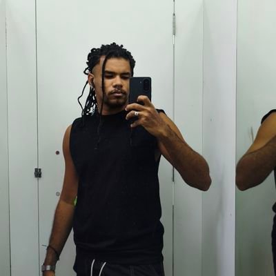 Spirit_kard's profile picture. YOU'LL HAVE TO EAT ME AS I AM!
23 y - 🏳️‍🌈 
Técnico em Adm
C. Contábeis - UFRJ