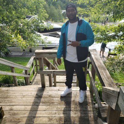 DestinMugisha's profile picture. love yourz 💯♿️👊🏾