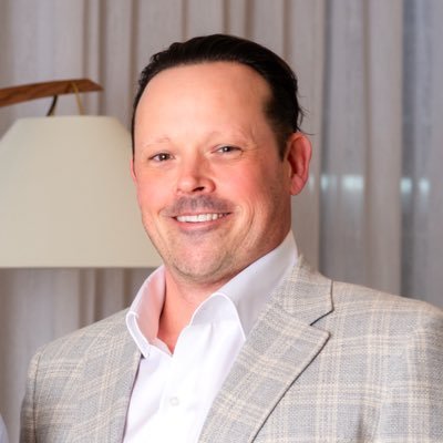 SoBeAgent's profile picture. Chicago to Miami | Steelers Fan | Owner of The Light Group at Douglas Elliman Real Estate