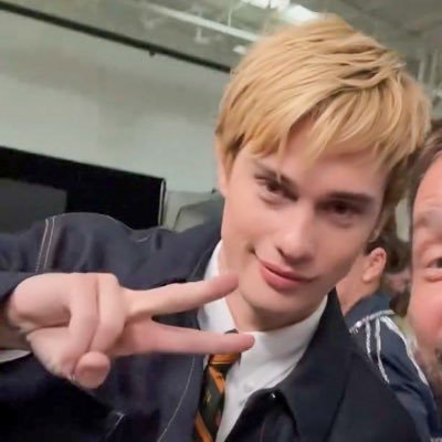 #1 fan of the wonderful and amazing nicholas galitzine and the music industry