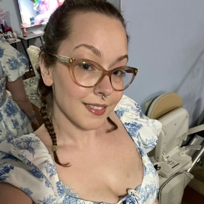 EllenHenry31155's profile picture. 