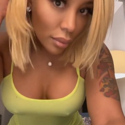 🥵 Adults Only ✌🏾 👻:Creamyandwet69 to purchase more 😘 cum for me daddy 😩