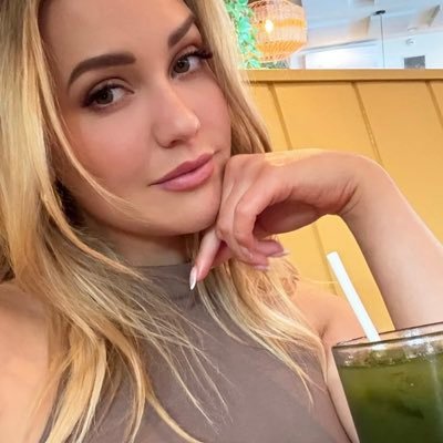 Sunshine_231101's profile picture. Just A Lady With A Good Heart🤩❤️