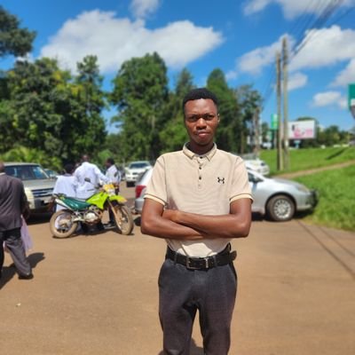 SPERO SPERA,Omunyamitooma..
Proud termite and a lion 🦁 at heart ❤️ Gèomêtré 😍