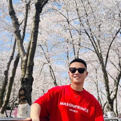 xyhn09281607's profile picture. 27 173 67 0 喜欢肉壮粗大黑袜熟男