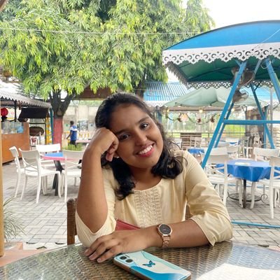 SayantaniB24's profile picture. 