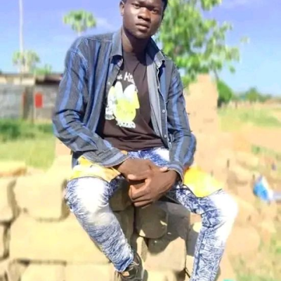 asouth Sudaness up raising afrobeat and danchall artist🎸
BORN AS A REFUGEE BOY
with great thinking ahead ✌️