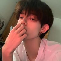 vv (@kittyaqu1) 's Twitter Profile