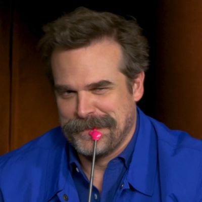 dwneylver's profile picture. “𝑻𝒂𝒌𝒆 𝒚𝒐𝒖𝒓 𝒃𝒓𝒐𝒌𝒆𝒏 𝒉𝒆𝒂𝒓𝒕, 𝒎𝒂𝒌𝒆 𝒊𝒕 𝒊𝒏𝒕𝒐 𝒂𝒓𝒕.”🌹                         
26 | 🇮🇹 | I have a crush on middle-aged men🫠